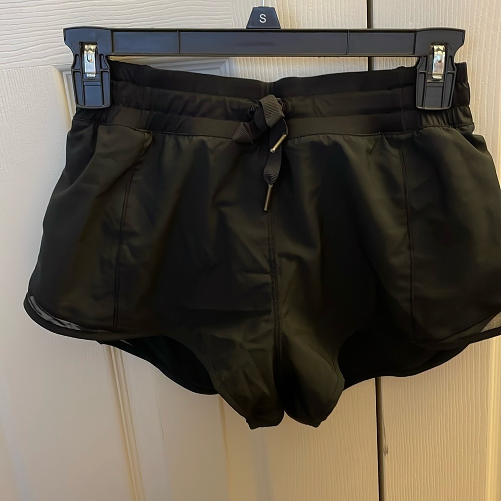 CRZ Yoga Mesh Liner Shorts with Zip Back Pocket Size 4/6